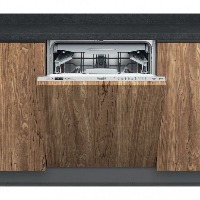 Посудомоечная машина HOTPOINT-ARISTON HIC 3O33 WF