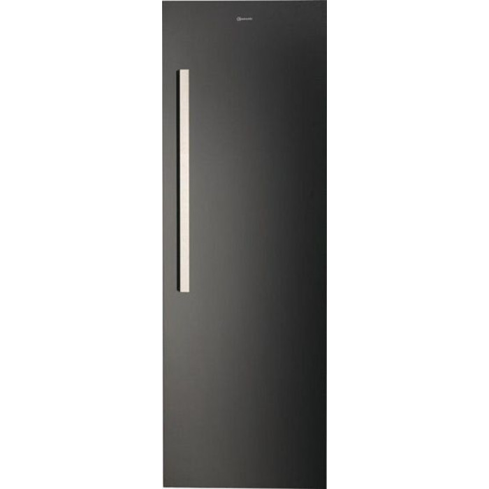 Холодильник Bauknecht KR 360 черный Холодильник Bauknecht KR 360 черный